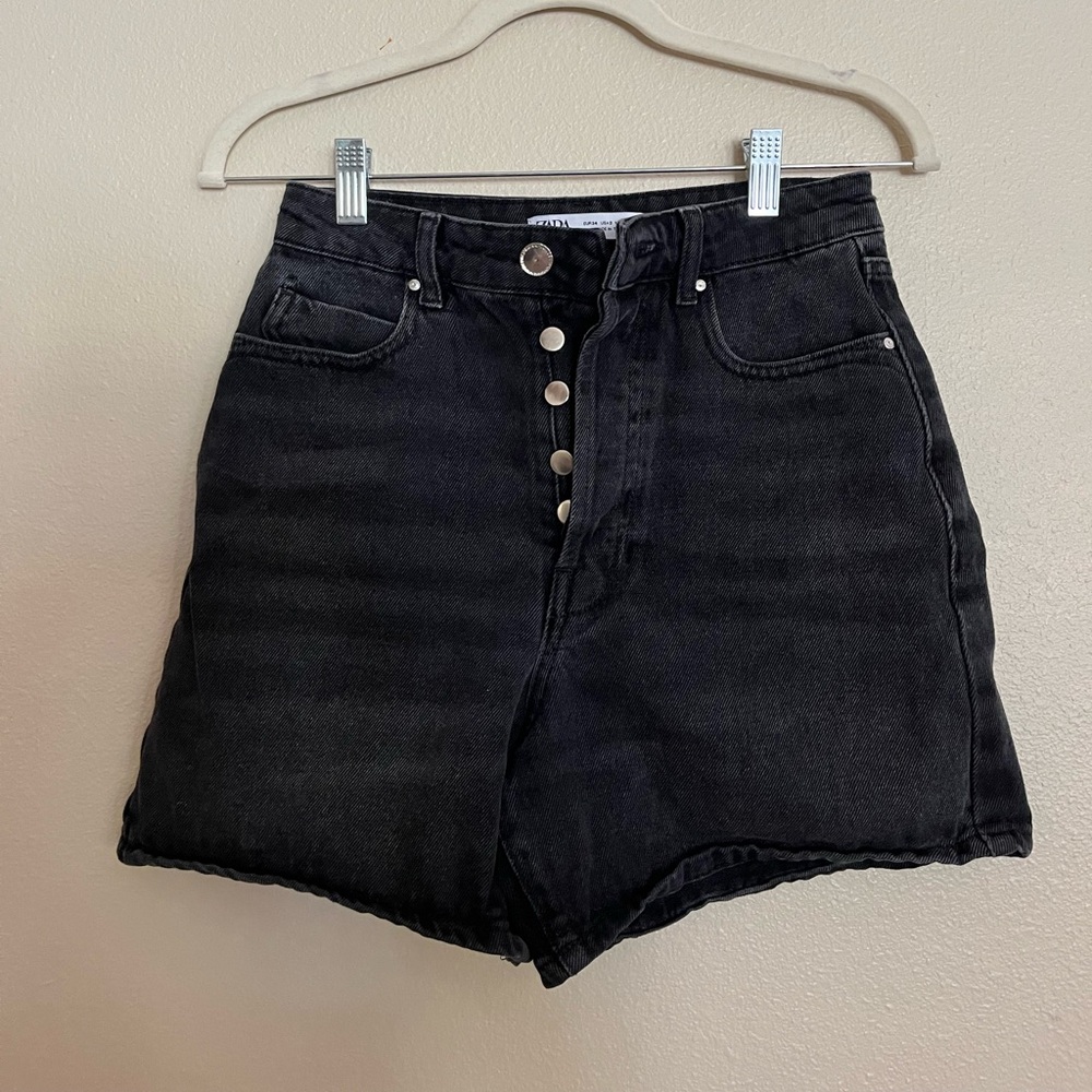 Zara High Waisted Mom Fit Black Denim Jean Shorts Size 2